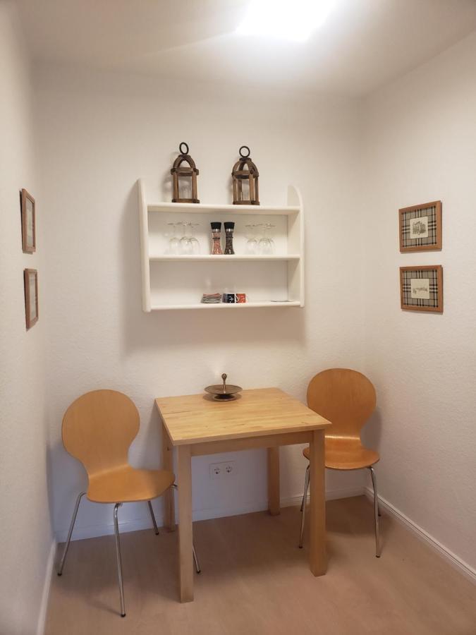 Monteurswohnung-Kas-1 Zimmer Mit Eigenem Bad 잘츠기터 외부 사진