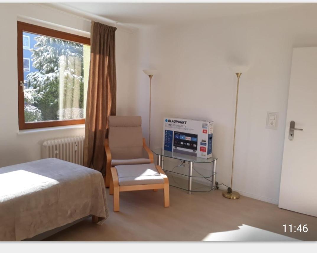Monteurswohnung-Kas-1 Zimmer Mit Eigenem Bad 잘츠기터 외부 사진